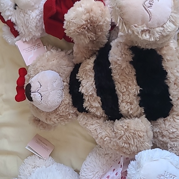 Mary kay bears - Picture 7 of 9